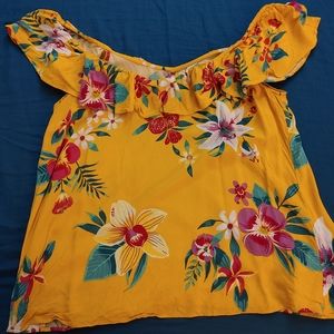 Old Navy size L off the shoulder top